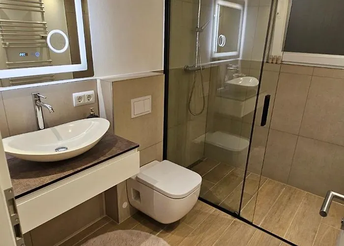 شقة Stylish For Short & Long-term Niederdorla